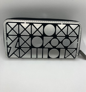 “Kim” Geometric Vibe Wallet- Silver