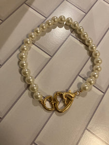 “Vanessa” Pearl Necklace with Heart Clasp