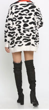 Load image into Gallery viewer, “Satira” Animal Print Jacket
